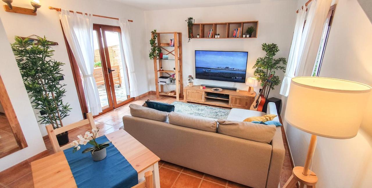 Oasis Desert - Holiday Home With Pool & Garden Near Corralejo And Lajares Экстерьер фото